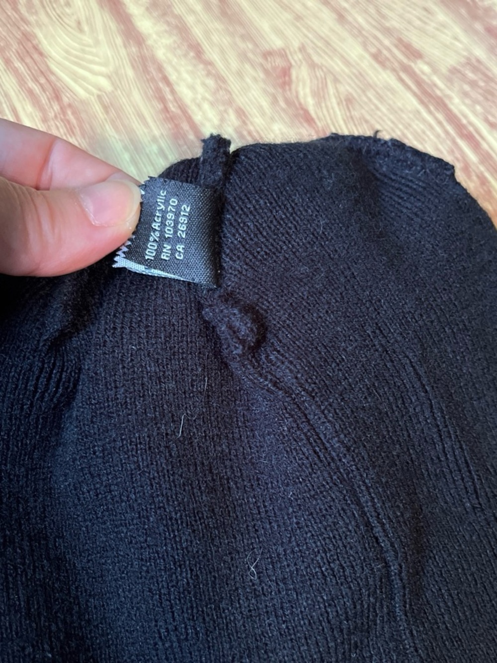 Obey Middle finger Black & white Pom Beanie - Picture 7 of 7